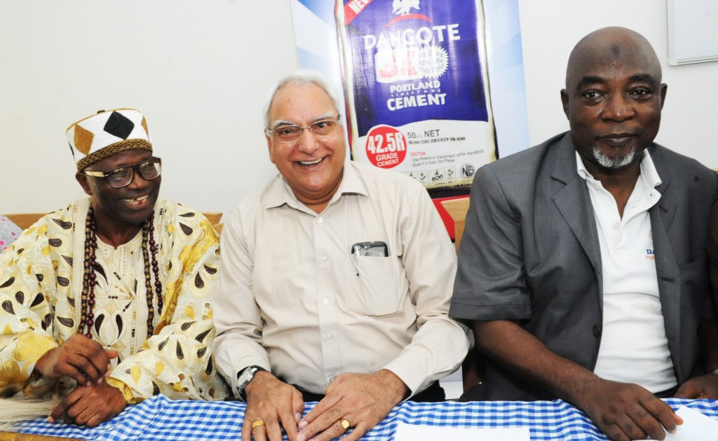 DSC_9849: L-R: Olu of Imasayi, Oba Gbadabo Adesola Oni; Plant Director, Dangote Cement, Ibese Plant, Jagat Rathee and Human Resources Manager; Dangote Cement, Ibese Plant, Abdulmalik Shehu at Dangote Cement PLC presentation of scholarship award to Ibese Indigines