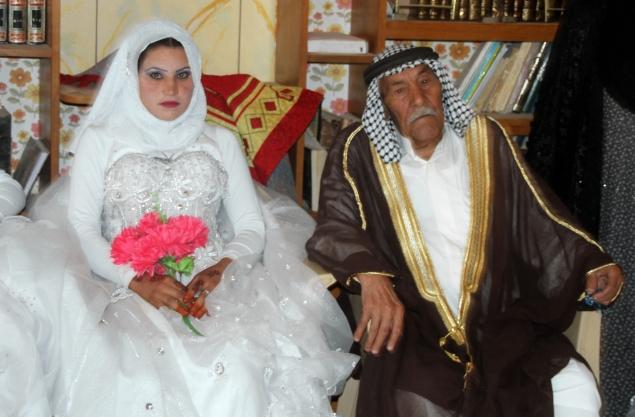 Age Ain T Nothing 92 Year Old Arab Marries 22 Year Old Bride [photos]