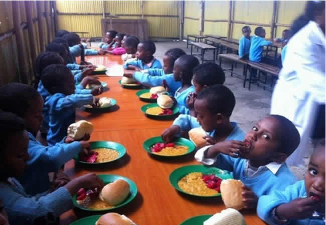 Scores Of Pupils Hospitalized After Eating Osun Free Food, Government Launches Investigation